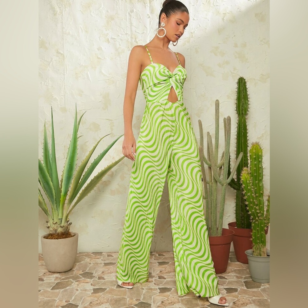 L'Amorae Wave Plisse Twist Cut Out Cami Wide Leg Jumpsuit - Picture 4 of 12